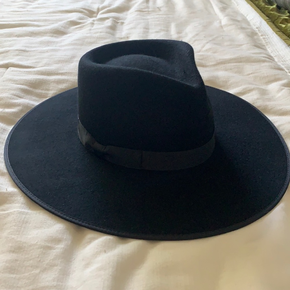 Lack of Color Noir Rancher Small